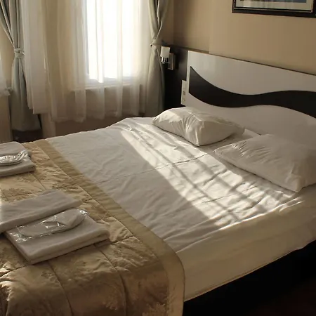Istanbul City Guest House 3*